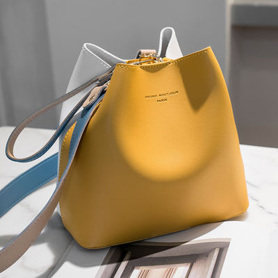 2024 Summer Female Bucket Bag Αντιδιαστολή χρώματος και ανίχνευση κίνησης για μια ευέλικτη τσάντα