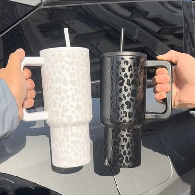 Προσαρμοσμένη περιπέτεια 40oz ατσάλινο tumbler με διπλή μόνωση τοίχου και λαβή
