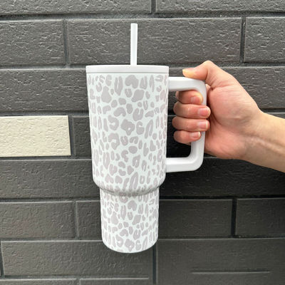 Προσαρμοσμένη περιπέτεια 40oz ατσάλινο tumbler με διπλή μόνωση τοίχου και λαβή