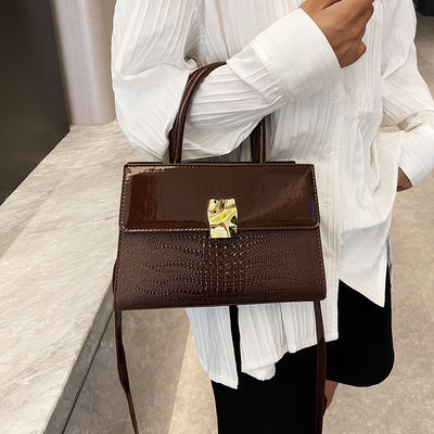 2023 Direct Casual Tote για γυναίκες Μεγάλη δερμάτινη τσάντα και σχεδιαστής τσάντα ώμου