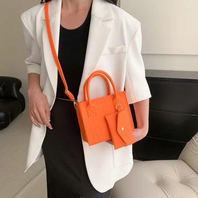 Βίντεζ στυλ Φέλτ σόλτερ τσάντα για κομψές κυρίες